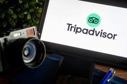 Saham dengan Pergerakan Terbesar Sebelum Pembukaan: AZN, U, COIN