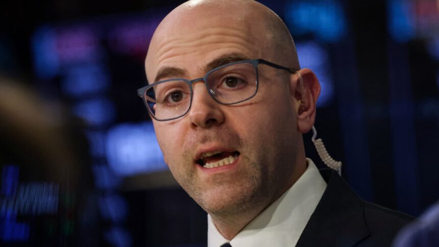 Miran: Dukungan Pemangkasan Suku Bunga Masih Ada, Bisa Turun Sekitar 1 Persen Tahun Ini