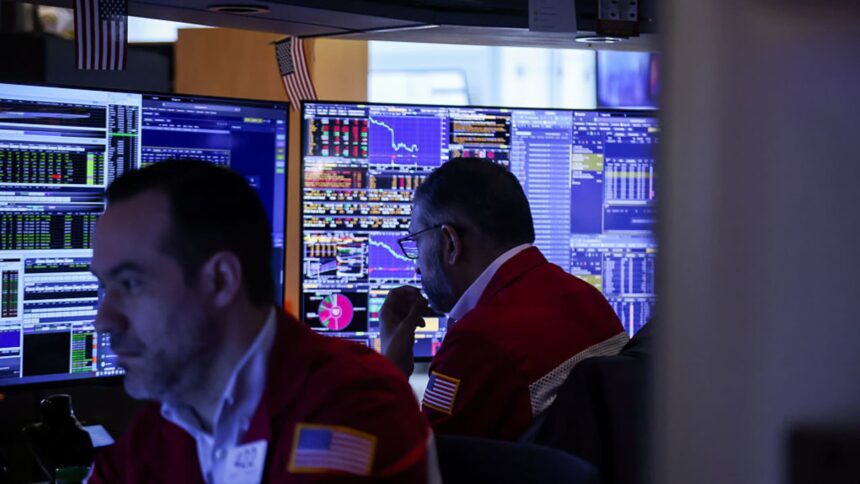 Stocks dan Obligasi Tertekan, Kesempatan Emas dari Perdagangan Kembali Mengemuka Setelah Sukses di 2022!