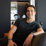 Whoop Ajak LeBron, Kini Ingin Jangkau Lebih Banyak Ibu!