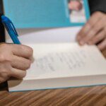 Pengusaha yang Menulis Buku Nikmati Peningkatan Pendapatan yang Signifikan