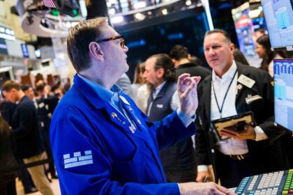 Saham-Saham Dengan Pergerakan Terbesar Setelah Jam Perdagangan: LC, NUE, RMBS, BBBY