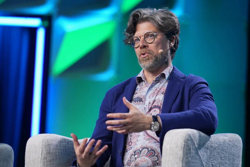 VP Nvidia: Biaya AI Lebih Tinggi Daripada Merekrut Karyawan Manusia