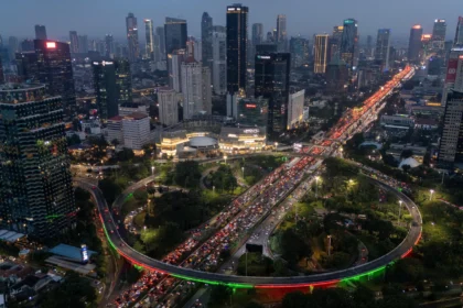 Fitch Soroti Risiko Ketergantungan Indonesia pada Bank Negara untuk Pendanaan Program Pemerintah