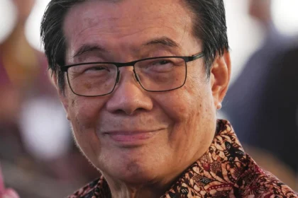 Miliarder Terkaya Indonesia Lepas Saham di Tengah Aturan Kepemilikan yang Semakin Ketat