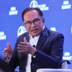 PM Anwar Siapkan Strategi Pemilihan Umum Oktober Mendatang, Subsidi Bahan Bakar Segera Dipangkas
