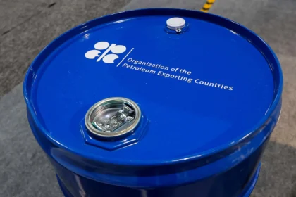 OPEC+ Siapkan Kenaikan Kuota Minyak yang Simbolis di Tengah Ketegangan Perang, Kata Delegasi