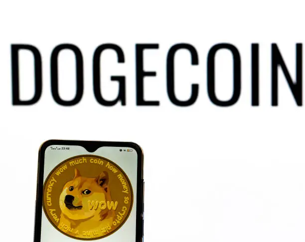 Dogecoin Terpuruk: Seberapa Dalam Lagi Harga Akan Terjun?