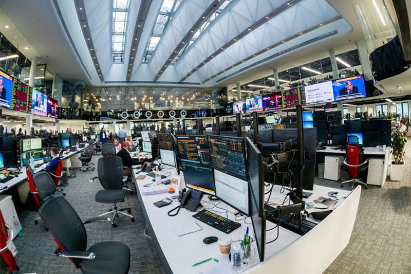 Saham Rusia Tertekan di Penutupan: Indeks MOEX Rusia Tetap Stagnan