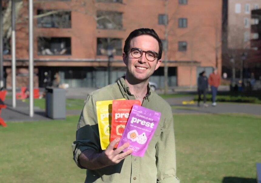 Mahasiswa Harvard Berusia 28 Tahun Ciptakan Bisnis Sampingan Senilai $500 Ribuan dari Kamar Kos!