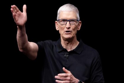 Tim Cook Mundur dari Jabatan CEO Apple: Apa Dampaknya bagi Posisi Apple dalam AI dan Crypto?