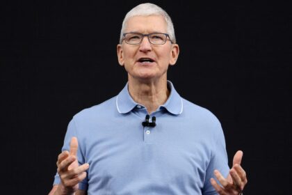 Tim Cook Tegaskan Tak Akan Tinggalkan Apple: Ini Bukan Perpisahan