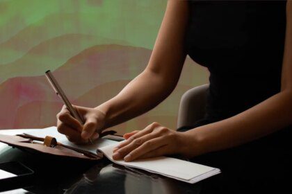 Mengapa Metode Pembayaran Klasik Masih Menguasai Bisnis Kecil?