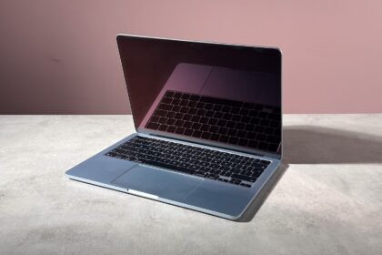 Akhirnya Beralih ke MacBook Air M5 — Kecepatannya Bikin Terpesona!