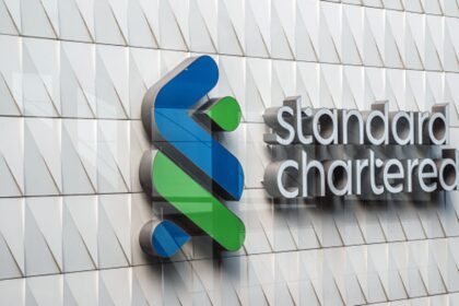 Standard Chartered Rencanakan Pemangkasan 15% Posisi Fungsi Korporat Hingga 2030