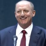 Greg Abel, CEO Berkshire, Raih Penilaian Positif Usai Rapat Umum Perdana