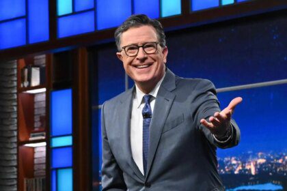 Era Stephen Colbert Berakhir, 'Late Show' Ditutup dengan Kontroversi pada Kamis