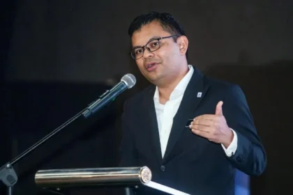Malaysia Berusaha Amankan Pasokan Bahan Bakar Pasca Juni, Menurut Menteri Ekonomi