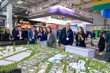 Transformasi Manufaktur Singapura: Beralih ke AI dan Otomatisasi untuk Masa Depan!