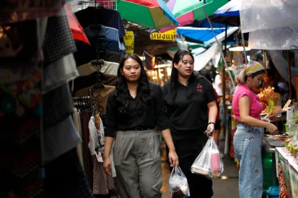 Dewan Bunga Thailand Peringatkan Bahaya Stimulus Ekonomi di Tengah Ketegangan Perang