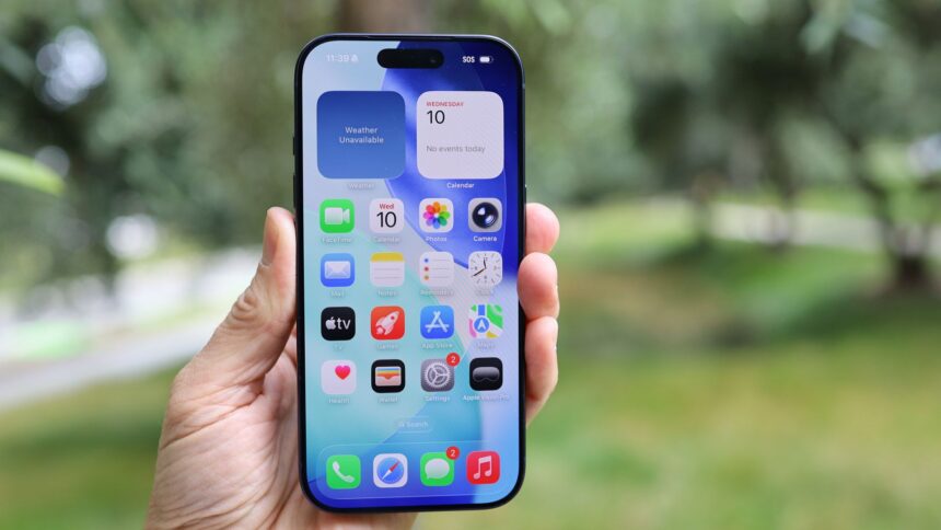 iPhone Terasa Biasa? Apple Siap Luncurkan Layar Quad-Curved di Seri iPhone 19 Pro — Apa Artinya Bagi Ponsel Android Masa Depan?