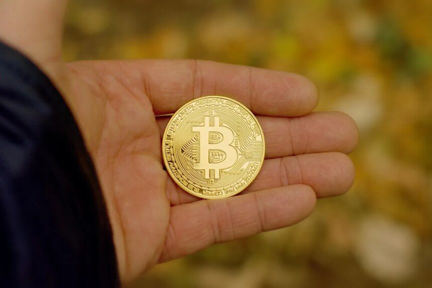 Harga Bitcoin Jebol Dukungan 14 Tahun untuk Pertama Kalinya, Analis Prediksi Target $50.000