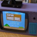 Mini-TV Gaya Retro Ini Mirip dari The Simpsons dan Bisa Mainkan Game NES Klasik Serta Film — Pasti Bikin Kamu Terpesona!
