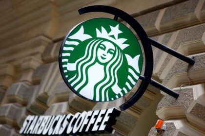 Starbucks Rencanakan Pemangkasan Pekerja di Luar Negeri Setelah PHK 300 Posisi di AS