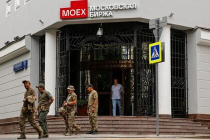 Saham Rusia Turun di Penutupan Perdagangan, Indeks MOEX Tetap Stabil