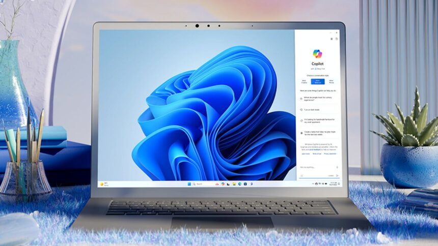 Microsoft Janji Peredaman AI, Namun Copilot Kembali ke Desain Sidebar yang Mengganggu