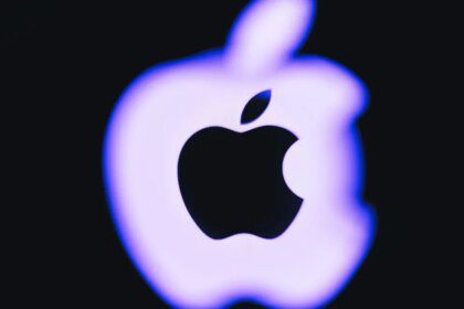 Apple Dilaporkan Bernegosiasi dengan Intel dan Samsung untuk Pengembangan Chip Baru