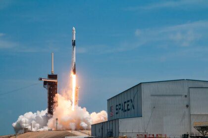 SpaceX Raih Kontrak Rp 99 Triliun dari Space Force Menjelang IPO