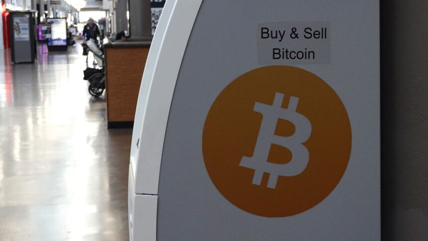 Bitcoin Diprediksi Terus Terpuruk setelah Penjualan Besar-Besaran