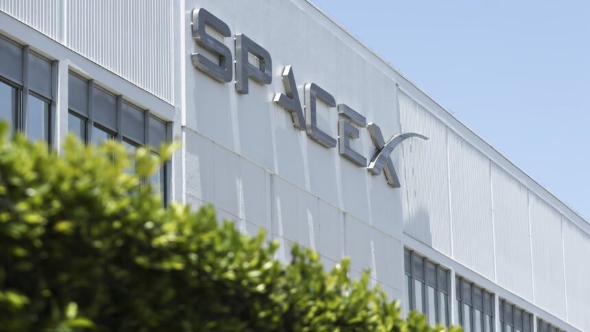 S&P 500 Mengeluarkan Panggilan Penting untuk IPO SpaceX: Apa yang Harus Diketahui Investor Indeks?