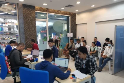 Diaspora Myanmar Berjuta-Juta Dukung Ekonomi Thailand, Dari Bir Kerajinan Hingga Kredit!