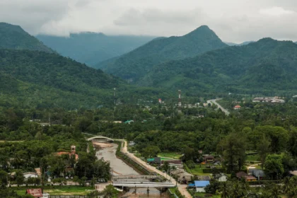 Thailand Luncurkan Koridor 1 Triliun Baht untuk Tantang Selat Malaka