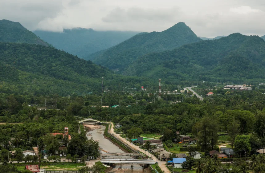Thailand Luncurkan Koridor 1 Triliun Baht untuk Tantang Selat Malaka