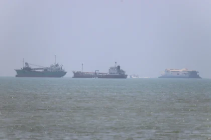 Iran Siap Buka Pintu Negosiasi: Bebaskan Biaya Melintas di Selat Hormuz Selama 60 Hari