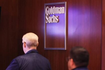Goldman Turunkan Proyeksi Emas, Fed Diperkirakan Baru Potong Suku Bunga 2027!