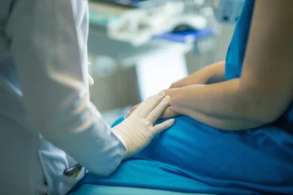 AI Bantu Clinician Hemat Waktu, Namun Mayoritas Tak Punya Pelatihan yang Cukup, Survei Mengungkap