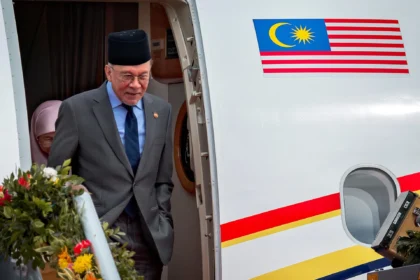 Uji Ketahanan: PM Anwar Malaysia Dihadapkan pada Tantangan Besar Setelah Dua Negara Bagian Menggelar Pemilihan Dini