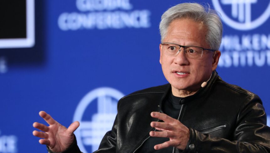 Jensen Huang, CEO Nvidia: "Kita Boleh Mengagumi Fiksi Ilmiah, Tapi Kita Harus Realistis Mengenai Risiko Eksistensial AI"