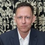 Peter Thiel: Kebebasan dan Demokrasi Tak Lagi Sejalanâ€”Pernyataan Kontroversial dari Pendiri PayPal yang Mengguncang Elite Teknologi.