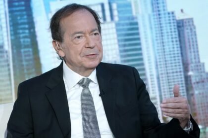 John Paulson: Pasar Emas Masuk Tahap Awal Bull Market Jangka Panjang
