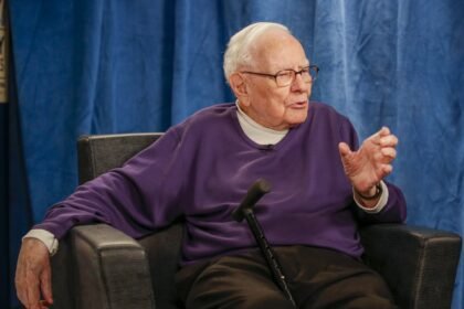 Warren Buffett Lepas Gates Foundation dari Daftar Donasi Saham Berkshire Tahunan
