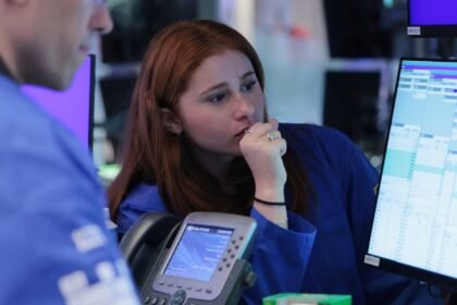 Aksi Saham Terbesar Setelah Jam Perdagangan: AAPL, AMZN, RIVN, RDDT