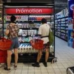 Singapura dan Thailand Pimpin Kepercayaan Konsumen ASEAN, Namun Pemandangan Wilayah Berbeda: Survei UOB