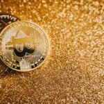 Pemegang Bitcoin Jangka Panjang Tambah 371.000 BTC Meskipun Harga Tertekan