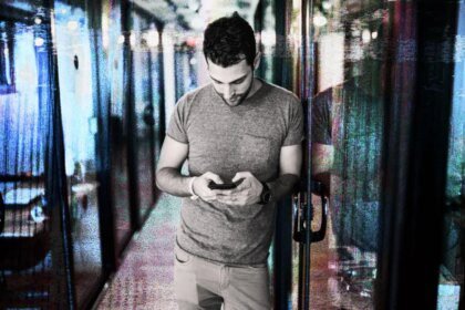 Bagaimana SMS Merusak Otoritas Pemimpin Anda dan Cara Mengembalikannya