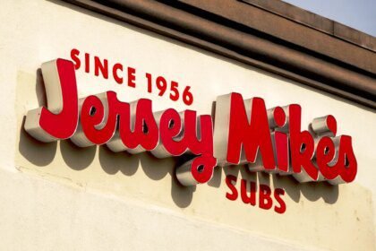 Jersey Mike's Siap Melantai di Bursa dengan Valuasi Mencapai $12 Miliar